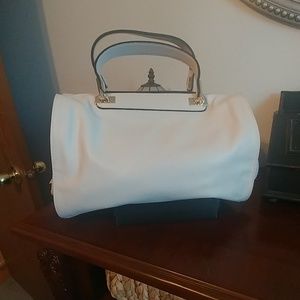 NY&C Eva Mendes satchel